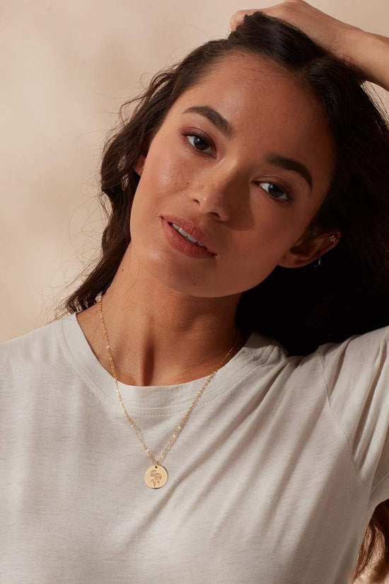 Birth Flower Necklace 18K Gold Custom Floral Pendant Necklaces Dainty Birth Month Flower Disc Hand Stamped Necklace Personalized Jewelry Birthday Gift - Velinare