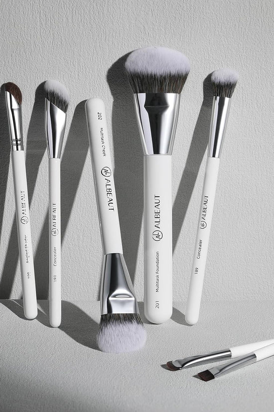 Concealer Brush, Angled under Eye Makeup Small Foundation Precision Face Blending Brush (193 Concealer Brush) - Velinare